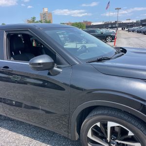 2022 Mitsubishi OUTLANDER SE — миниатюра 13