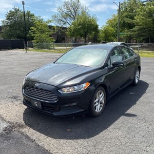 FORD FUSION SE - 1
