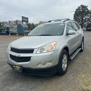CHEVROLET TRAVERSE LT - 1