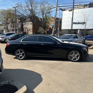 MERCEDES-BENZ E-CLASS - 10