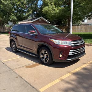 2019 Toyota HIGHLANDER LE PLUS thumbnail 12
