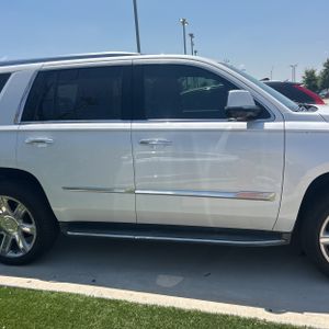 2018 Cadillac ESCALADE LUXURY — миниатюра 11