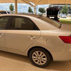 2012 KIA FORTE LX photo 6