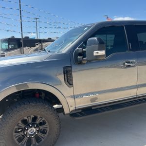 FORD F-250 SUPER DUTY LARIAT - 2