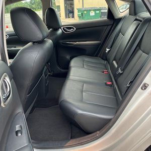 2016 Nissan SENTRA SR thumbnail 34