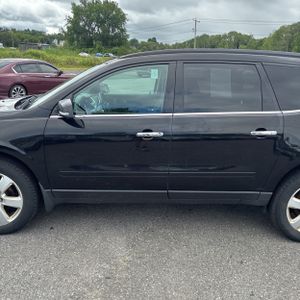 2017 Chevrolet TRAVERSE LT 照片 4