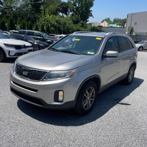2014 KIA SORENTO LX photo 1