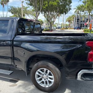 2024 Chevrolet SILVERADO 1500 LT 照片 6