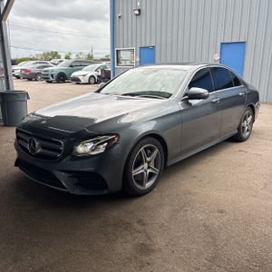 MERCEDES-BENZ E-CLASS - 1