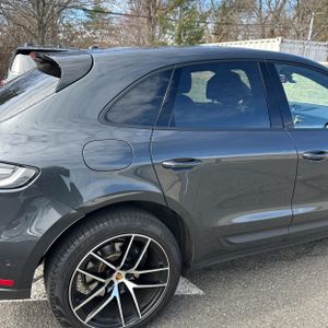 PORSCHE MACAN - 9