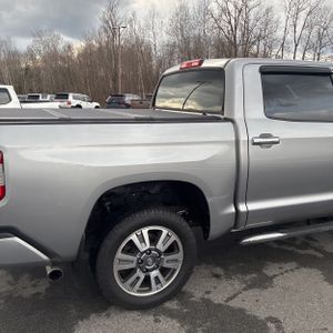 TOYOTA TUNDRA - 9