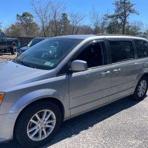 DODGE GRAND CARAVAN SXT - 2