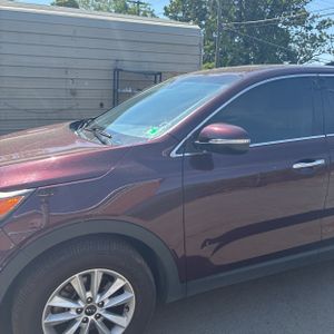 KIA SORENTO LX V6 - 2