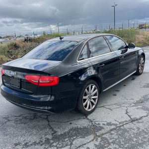 AUDI A4 2.0T PREMIUM - 8