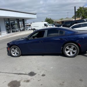 DODGE CHARGER SXT - 3