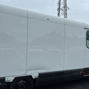 صورة 9 لـ 2024 Rivian DELIVERY ECV 500 CARGO VAN