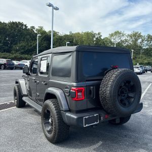 صورة 5 لـ 2022 JEEP WRANGLER UNLIMITED SAHARA