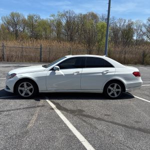 MERCEDES-BENZ E-CLASS - 3