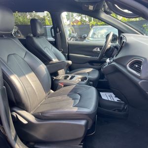 صورة مصغرة 32 لـ 2026 Chrysler PACIFICA SELECT