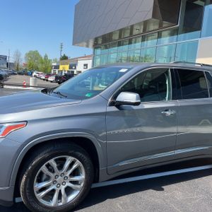 CHEVROLET TRAVERSE HIGH COUNTRY - 2