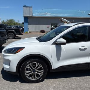 FORD ESCAPE SEL - 2