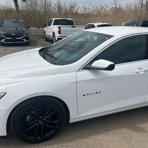 CHEVROLET MALIBU 1LT - 2