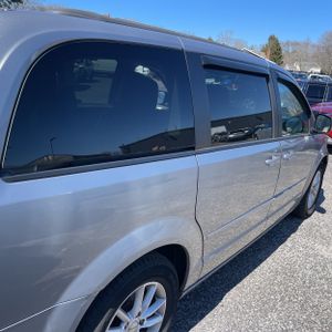 DODGE GRAND CARAVAN SXT - 9