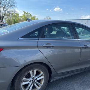 HYUNDAI SONATA GLS - 9