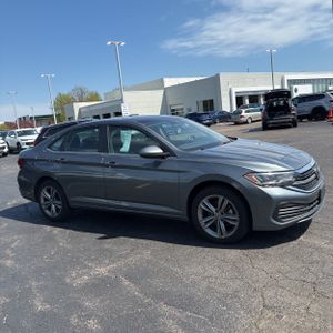 VOLKSWAGEN JETTA SE - 10