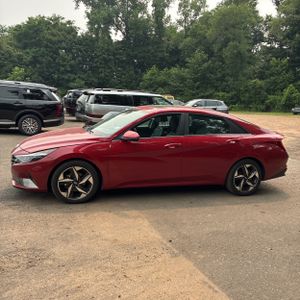 2023 Hyundai ELANTRA HYBRID LIMITED — фото 3