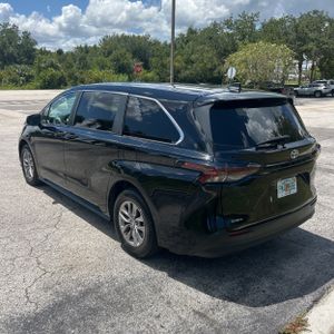 2025 Toyota SIENNA LE 8-PASSENGER 照片 5