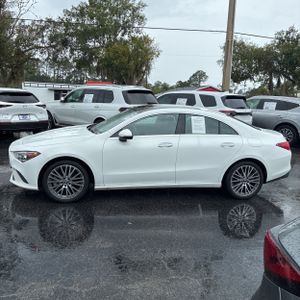2022 Mercedes-BENZ CLA photo 3