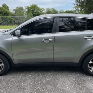 2020 KIA SPORTAGE LX photo 4