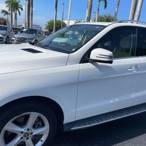 صورة 2 لـ 2019 Mercedes-BENZ GLE