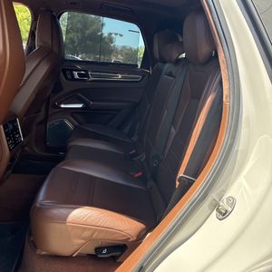 صورة مصغرة 34 لـ 2022 Porsche CAYENNE TURBO S E-HYBRID