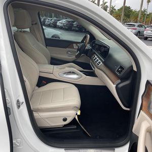 2022 Mercedes-BENZ GLS — миниатюра 32