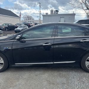 HYUNDAI SONATA HYBRID LIMITED - 4