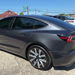 صورة 6 لـ 2025 Tesla MODEL 3 LONG RANGE