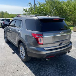 FORD EXPLORER XLT - 4