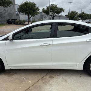 2014 Hyundai ELANTRA SE 照片 4