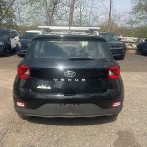 HYUNDAI VENUE SEL - 7