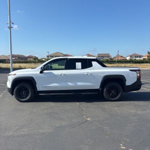 CHEVROLET SILVERADO - 3