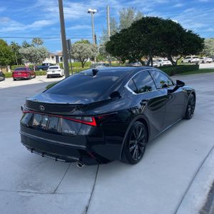 صورة 8 لـ 2025 Lexus IS 350 F SPORT DESIGN