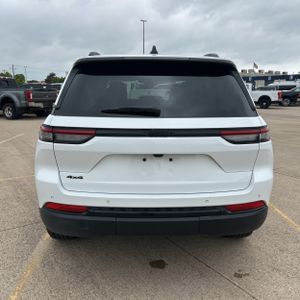 JEEP GRAND CHEROKEE ALTITUDE 4X4 - 7