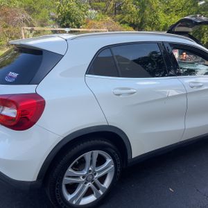 MERCEDES-BENZ GLA - 9