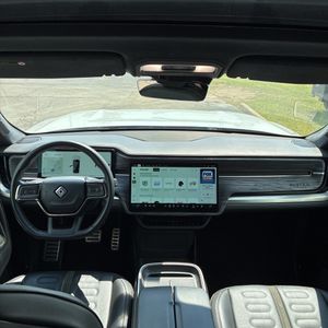 صورة مصغرة 39 لـ 2022 Rivian R1S LAUNCH EDITION