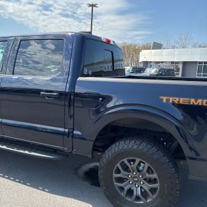 FORD F-150 TREMOR - 6
