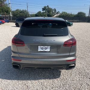 صورة 7 لـ 2016 Porsche CAYENNE BASE