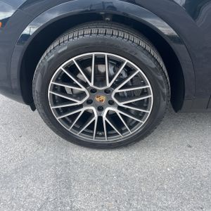 2019 Porsche CAYENNE BASE 缩略图 17