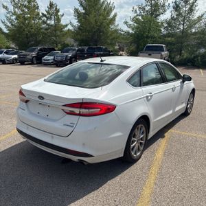 FORD FUSION HYBRID SE - 8
